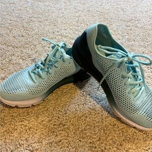 💥Buy 2 Get 1 Free💥 Under Armour Women's Teal and Black Athletic Shoes